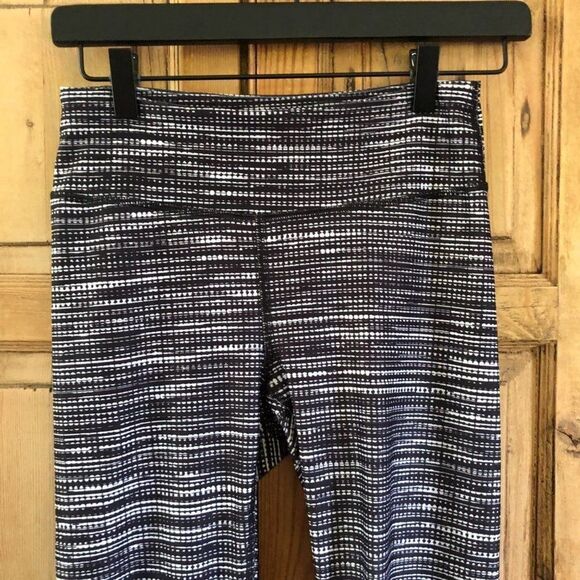 Joy Lab Women's‎ Small Black White Printed Leggings Athletic Casual Workout Gym - Picture 2 of 8